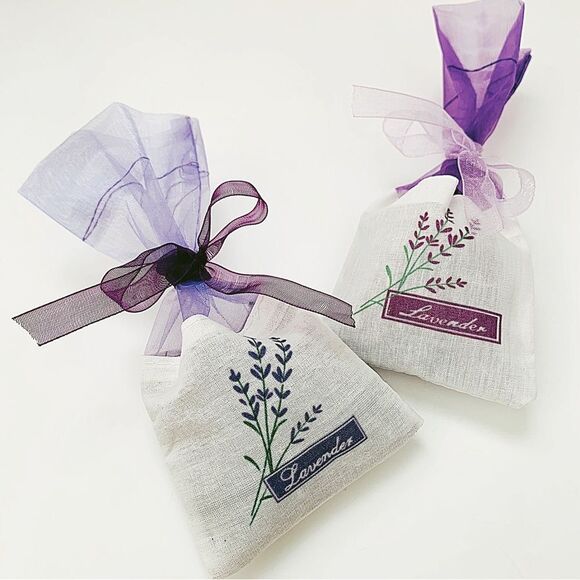 💜Two French Lavender Sachets - Picture 1 of 3